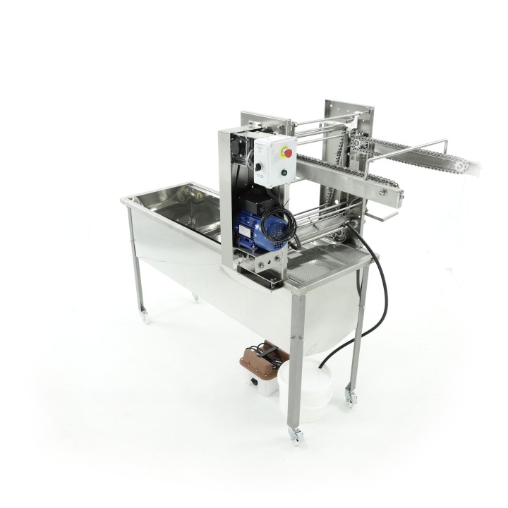 Stół do odsklepiania z odsklepiarką, z podajnikiem łańcuchowym 230V, z wytwornicą pary – MINIMA LINE