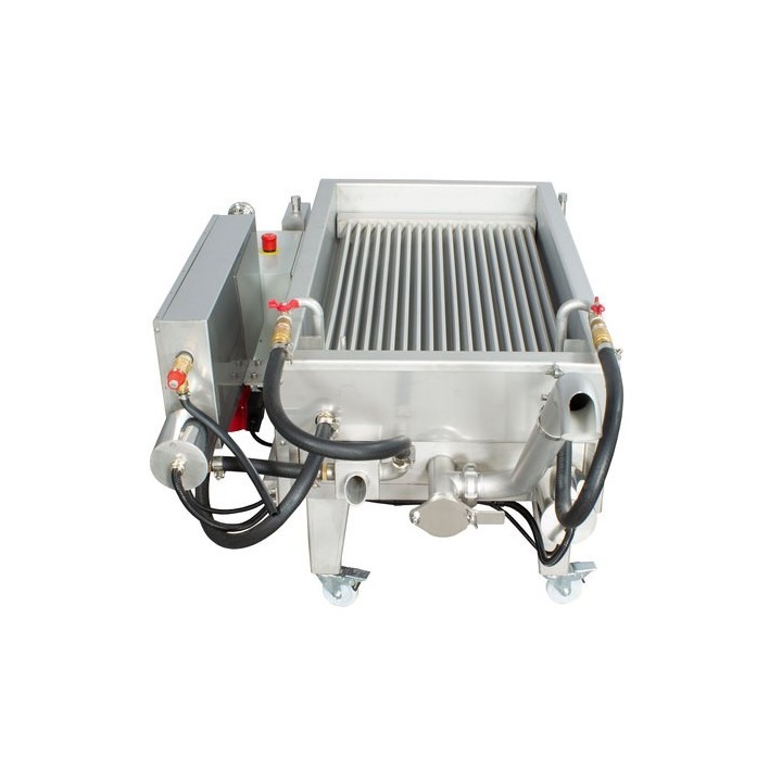 Urządzenie do wytopu wosku z rusztem wodnym