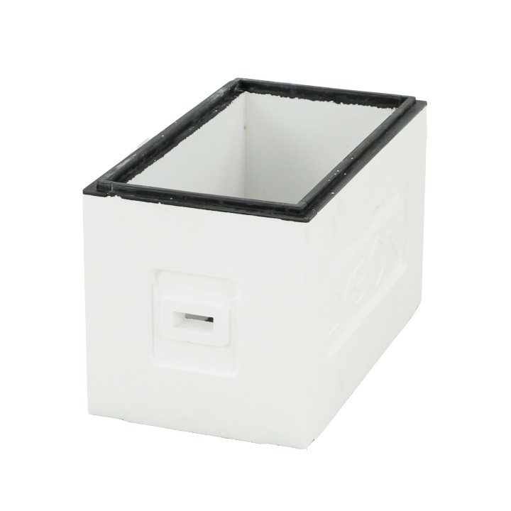 Ul 6-ramkowy z wręgami Dadant, niemalowany (daszek, korpus, dennica plastikowa bez korków) - W11610